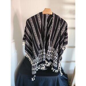 Modena Kimono Black/white/cream. One Size. Excellent Condition